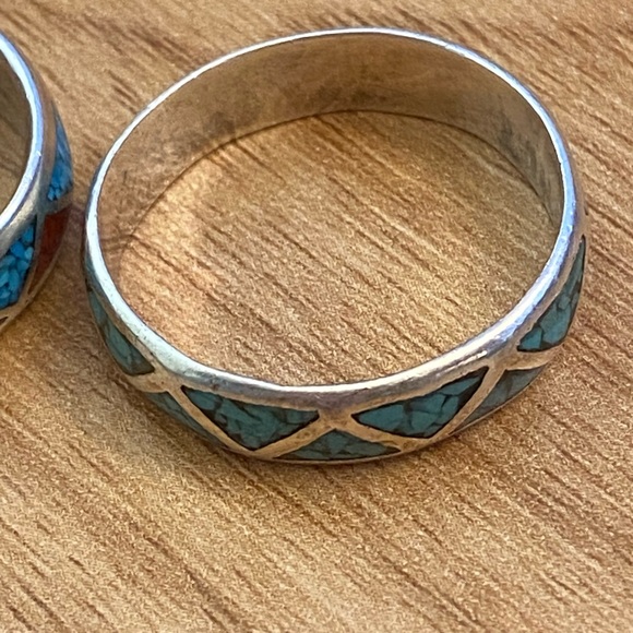 Vintage inlaid coral and turquoise southwest silver rings. - Picture 9 of 9